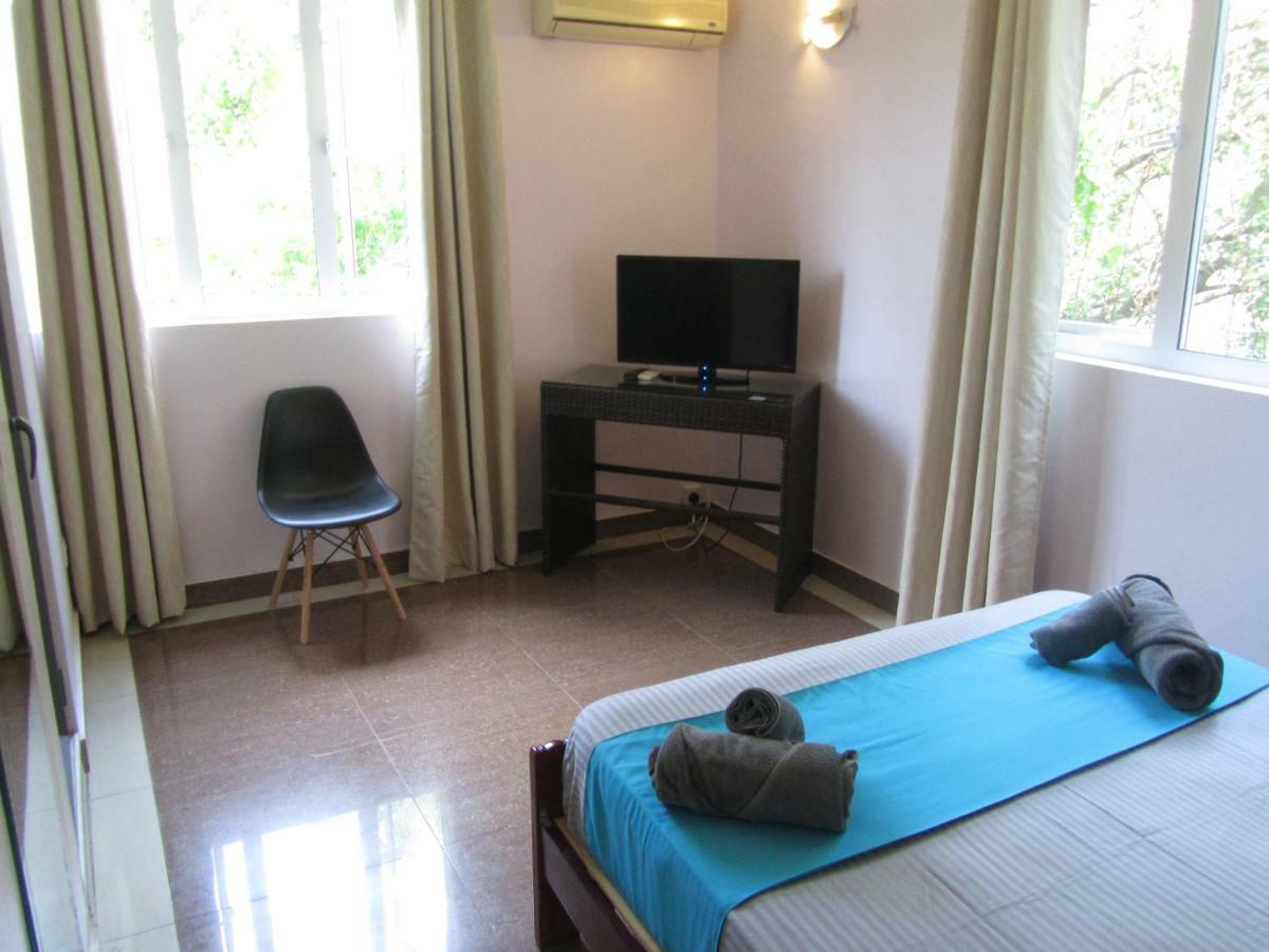 Lariad Bnb Flic en Flac ภายนอก รูปภาพ