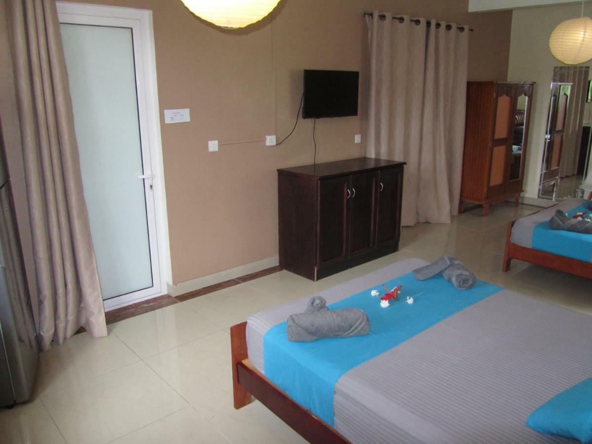 Lariad Bnb Flic en Flac ภายนอก รูปภาพ